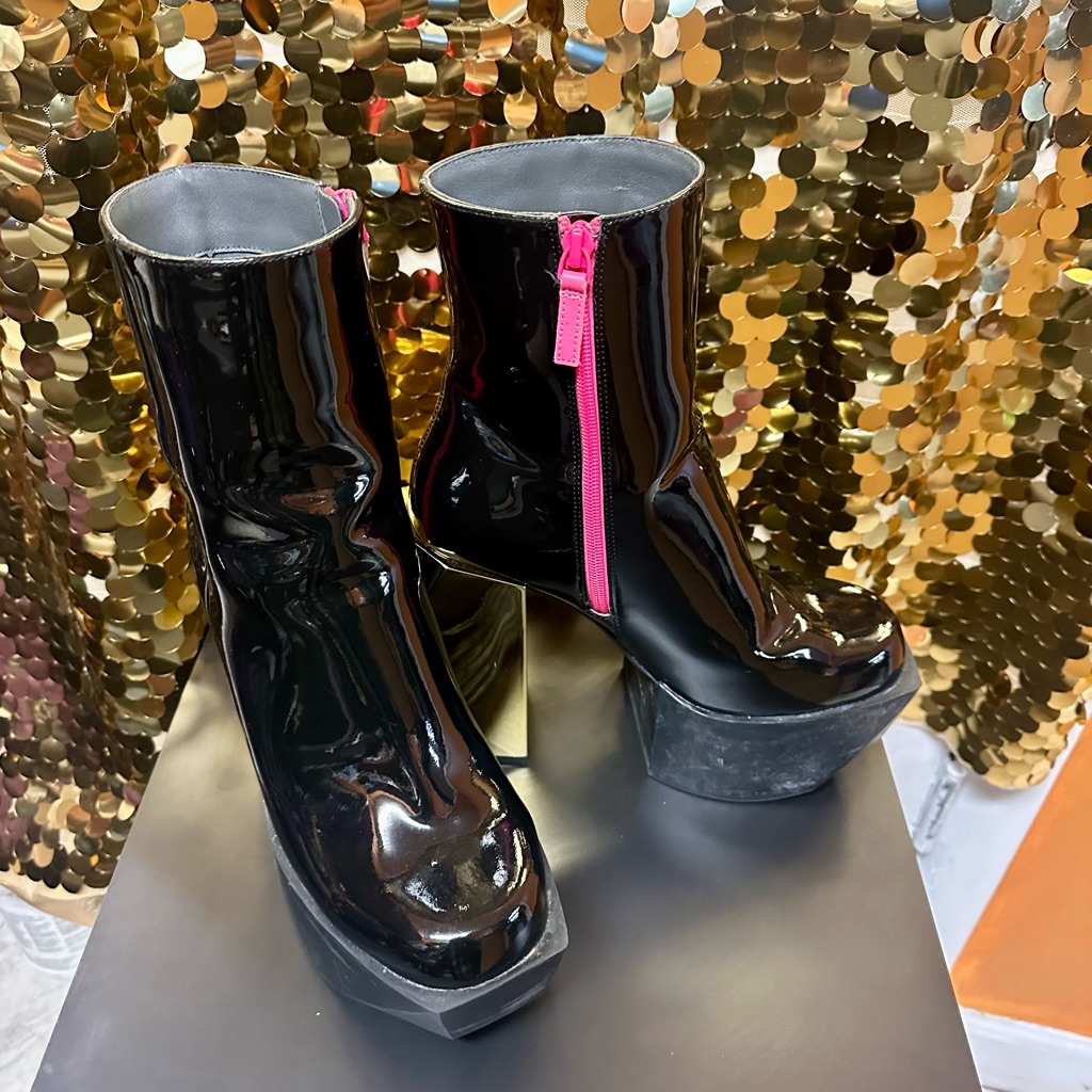 United Nude Black Platform Boots With Pink Accent